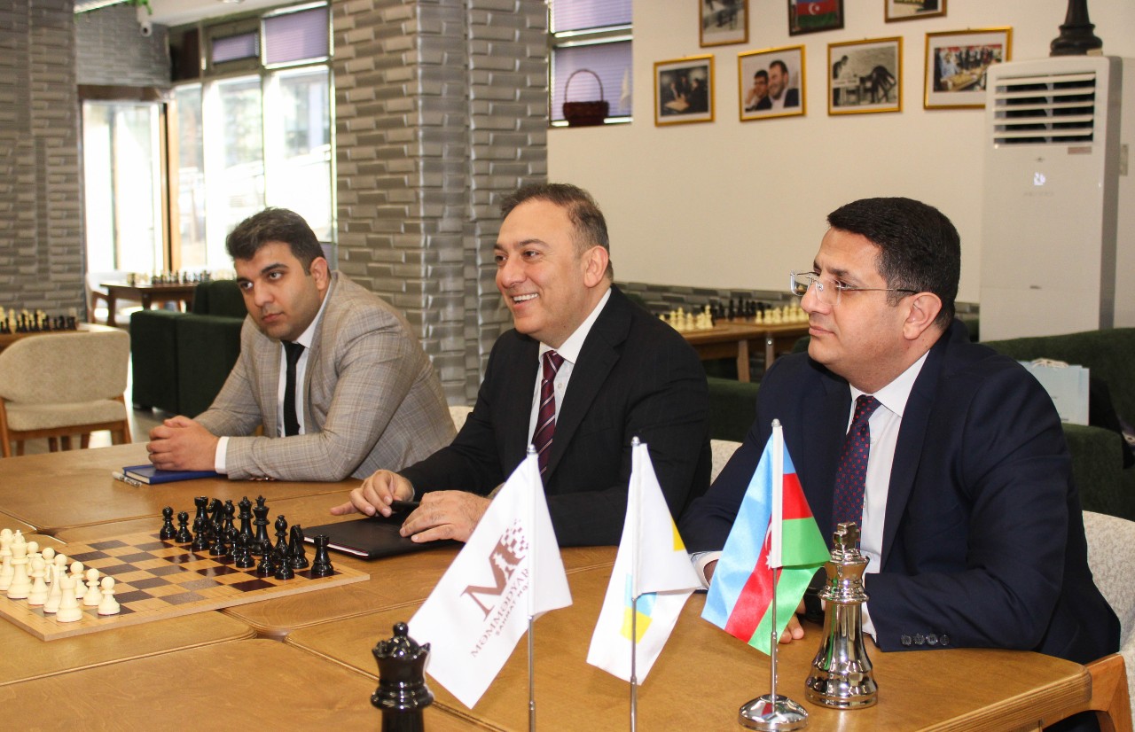 MDU və Məmmədyarovlar süni intellektlə şahmatı birləşdirir - FOTOLAR